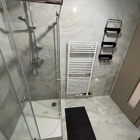 Mavis 卡什佩尔斯凯霍里